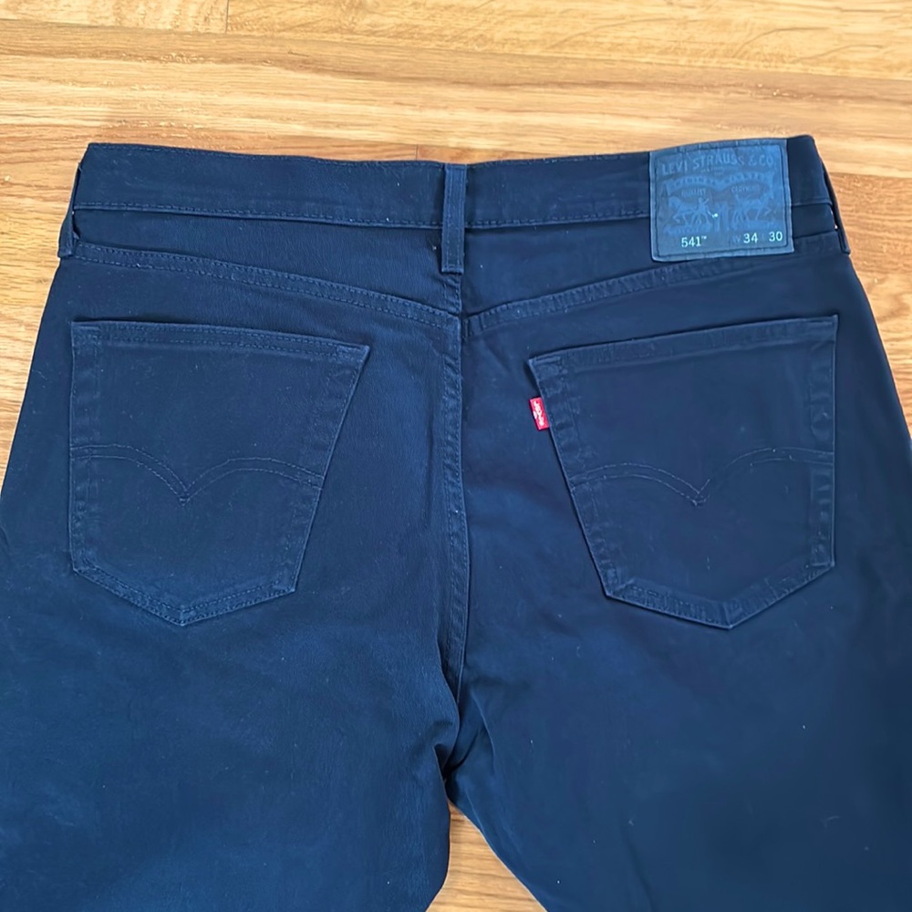 Men’s Black Levi’s 541